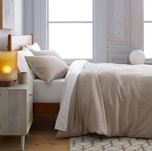 NWOT Quince Full/Queen Organic Luxe Honeycomb Duvet Cover Set